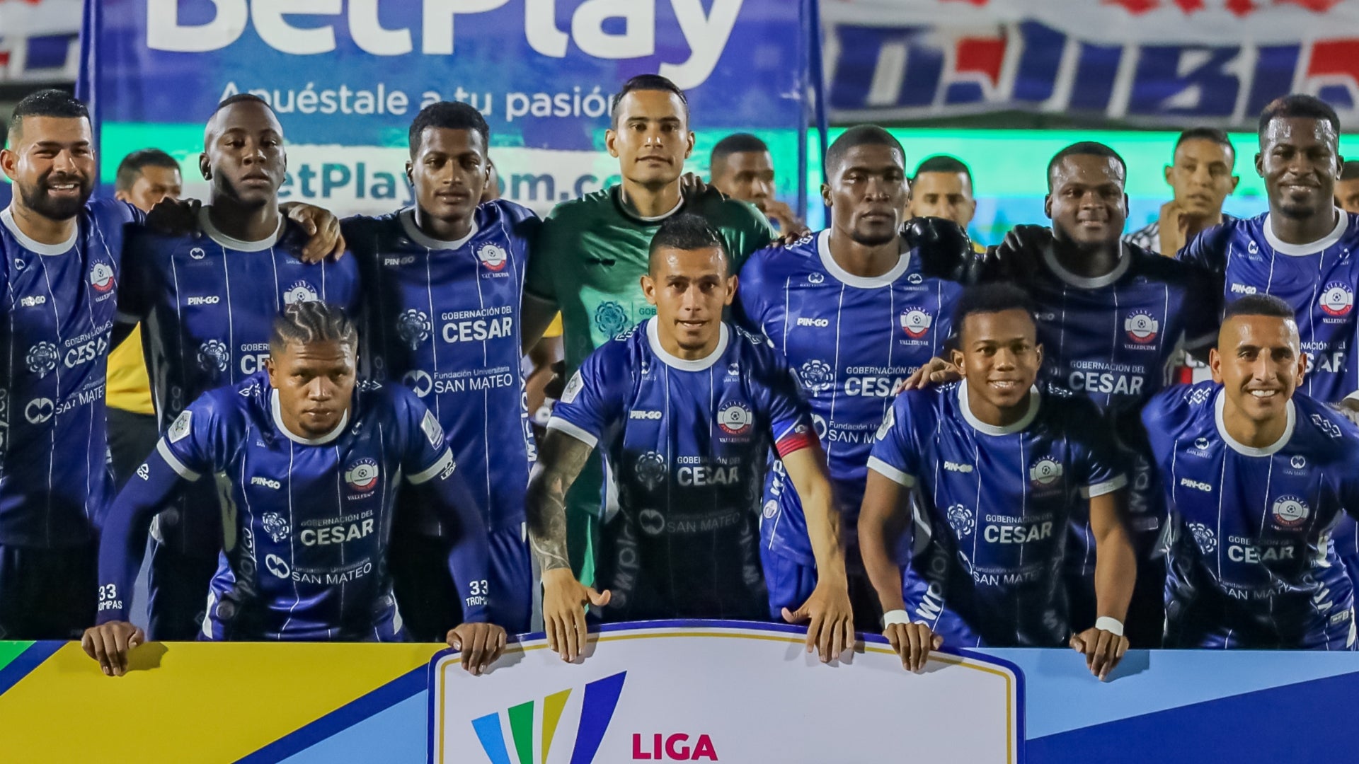 Alianza Valledupar pidió penalti ante Santa Fe por un agarrón - VizzorImage