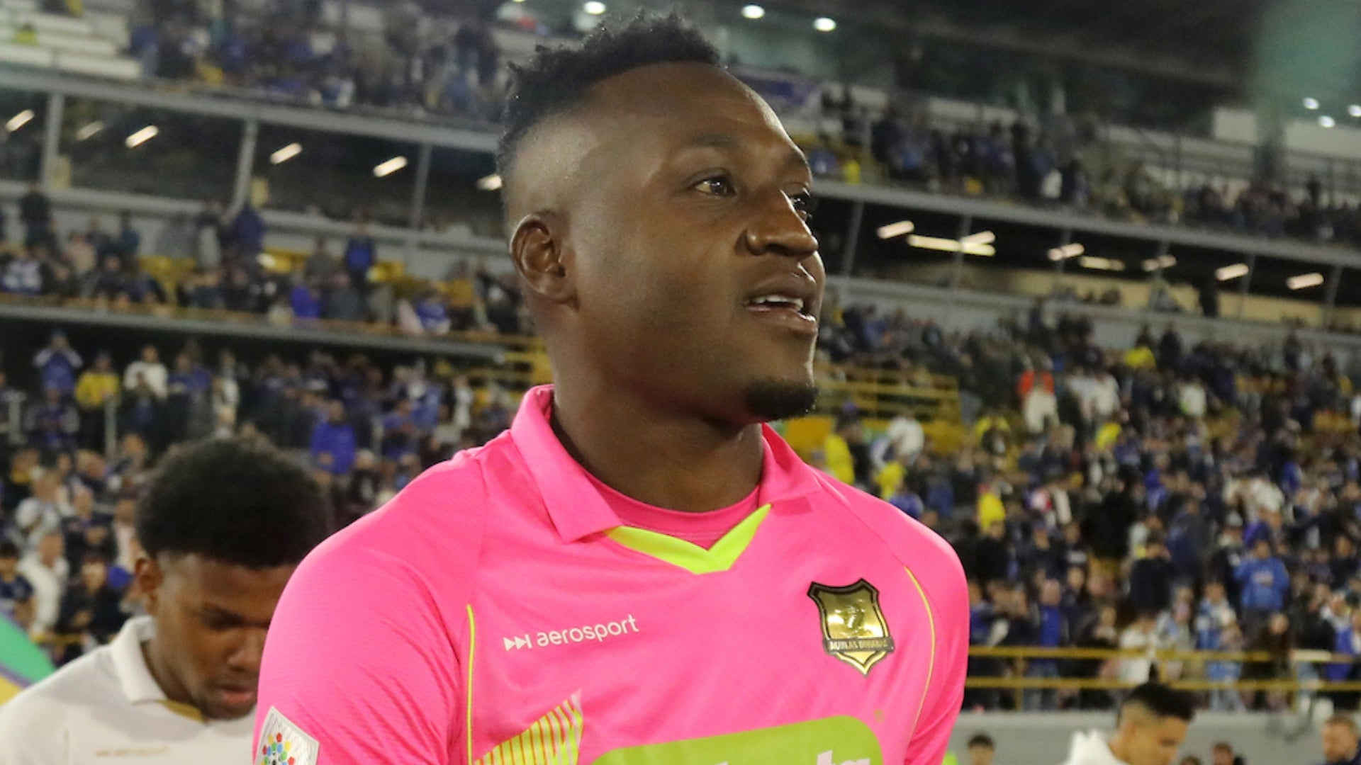 Iván Arboleda evitó el gol de Pereira a Águilas, pero se lesionó - VizzorImage