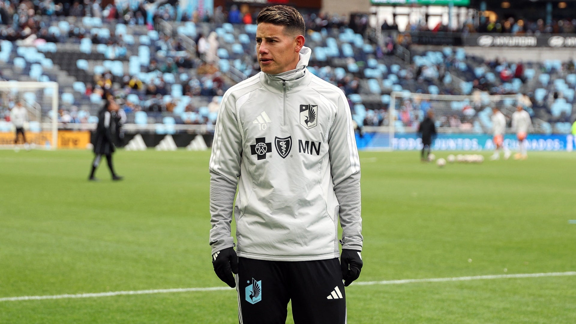 James debutó, pero su equipo fue goleado 6-0