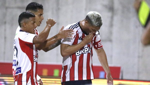 Junior le ganó al último a minuto a Fortaleza en Barranquilla Junior le ganó al último a minuto a Fortaleza en Barranquilla