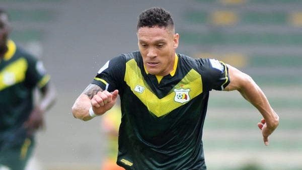 Quindío pidió penalti en esta jugada ante Real Cundinamarca