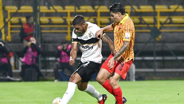 Pereira estuvo al límite de la roja ante Internacional de Bogotá