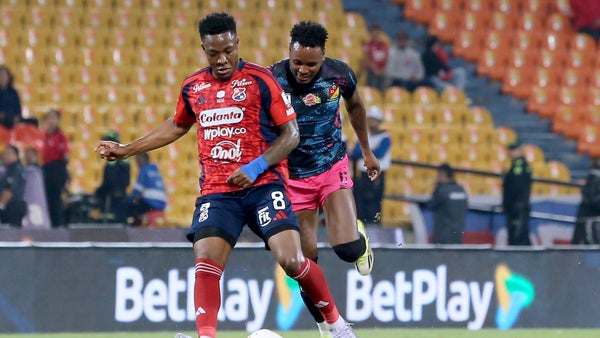 El zapatazo de Alexis Serna frente a Junior