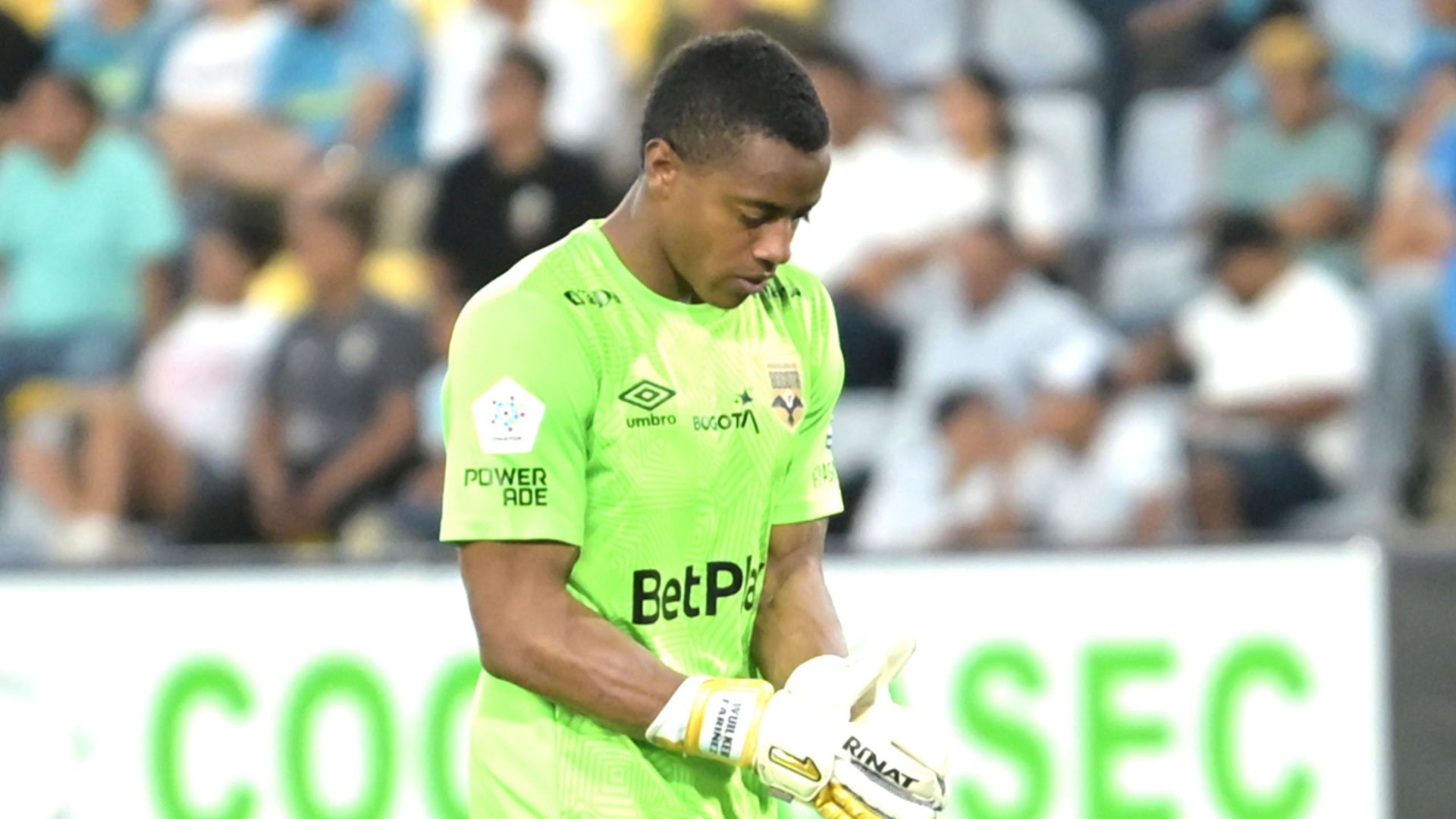 Faríñez evitó dos veces el gol de Cardona con Atlético Nacional vs. Inter - VizzorImage