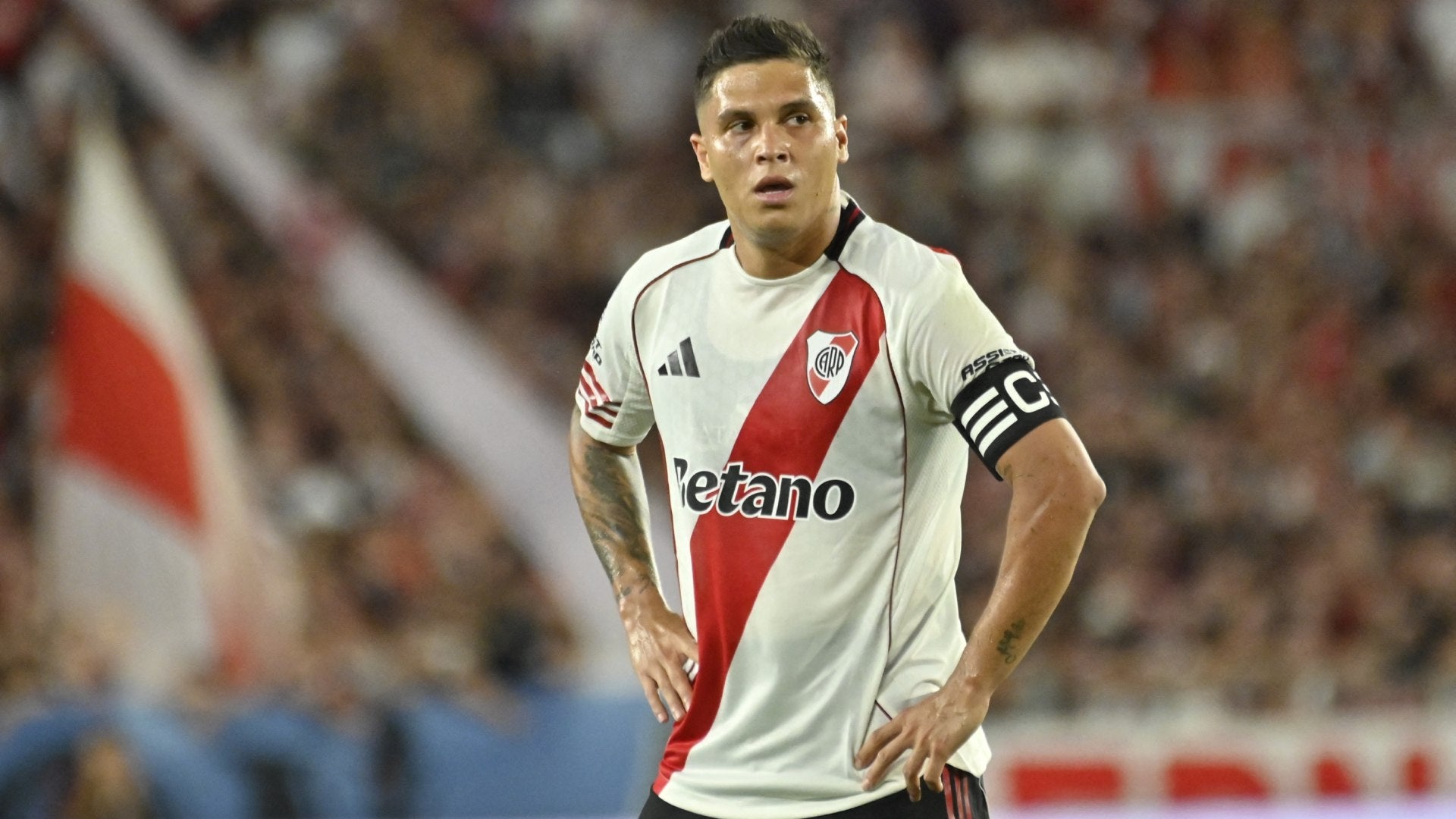 Juanfer hizo una valiosa asistencia con River Plate
