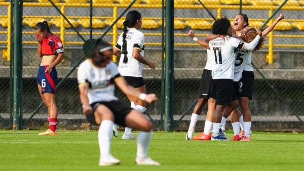 Medellín cae ante Internacional de Bogotá tras una dura expulsión Medellín cae ante Internacional de Bogotá tras una dura expulsión