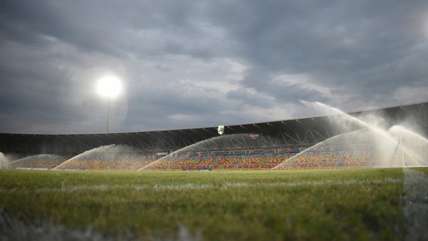 El duelo entre Llaneros y Once Caldas se detuvo por lluvia