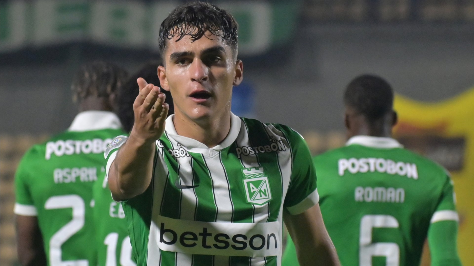 Nacional se toma la punta del FPC _ VizzorImage _ Camilo Erazo