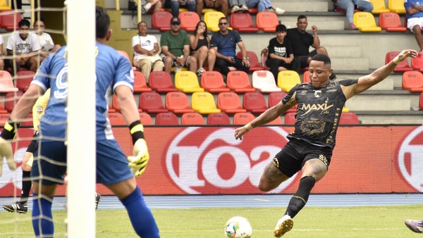 Once Caldas salvó un punto ante Llaneros: el portero Parra, figurón Once Caldas salvó un punto ante Llaneros: el portero Parra, figurón