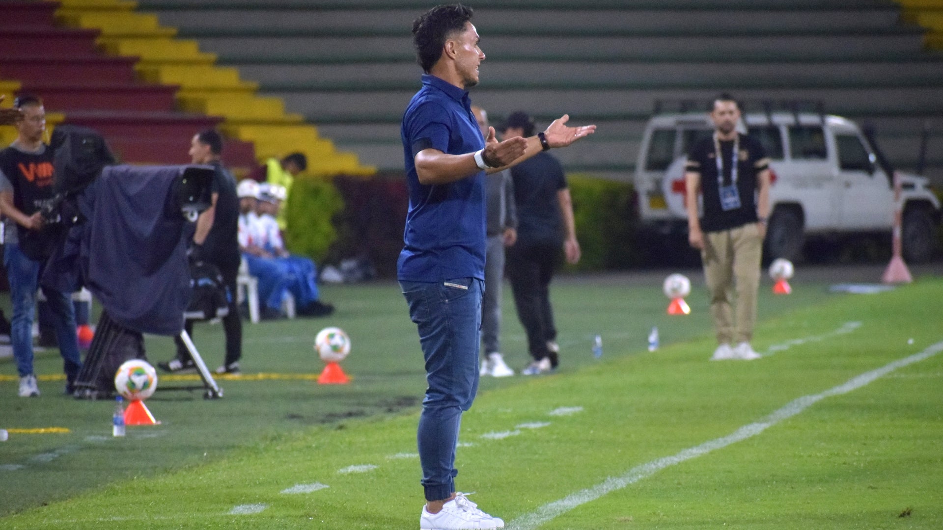 Penal a favor de Águilas ante Tolima