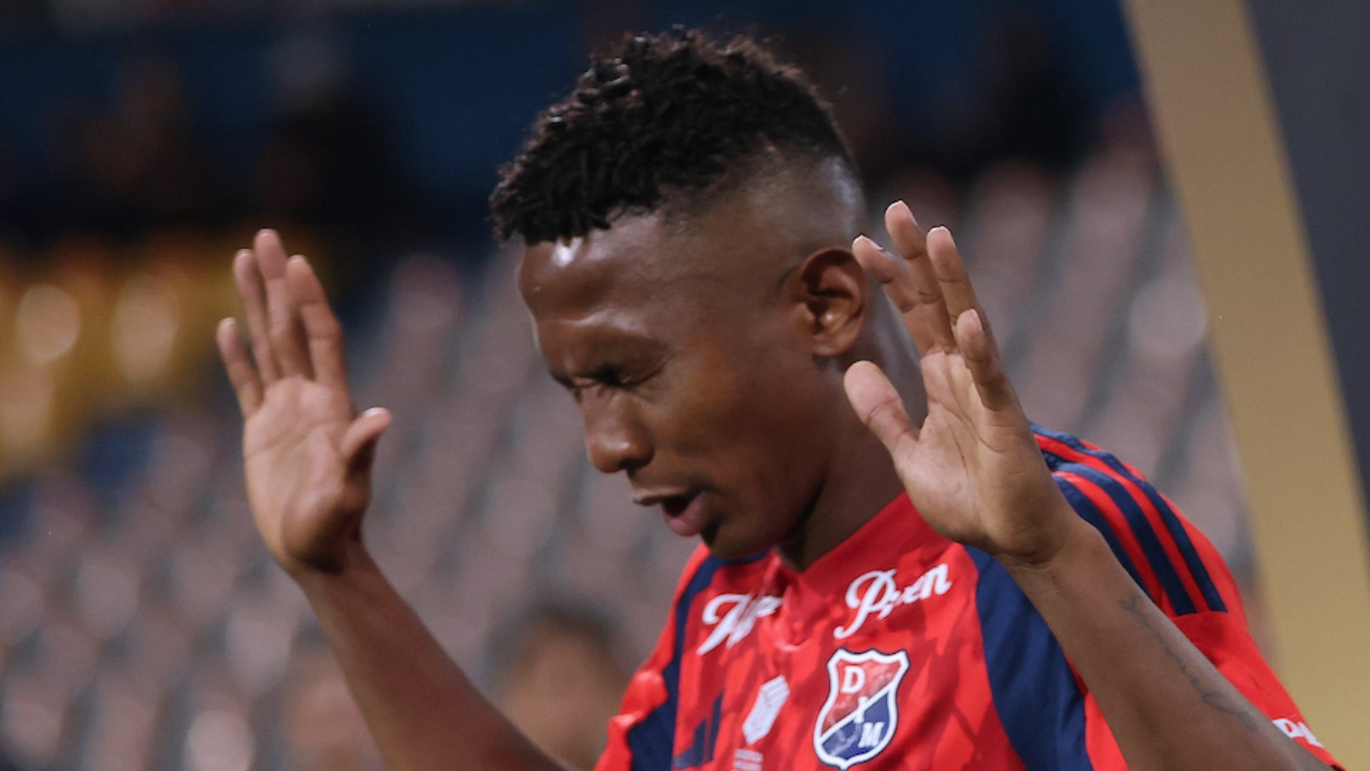 Medellín le sacó chispas al palo a los 9 segundos vs. Once Caldas - VizzorImage