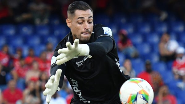 Jean Fernandes defiende a Jorge Soto tras críticas en América