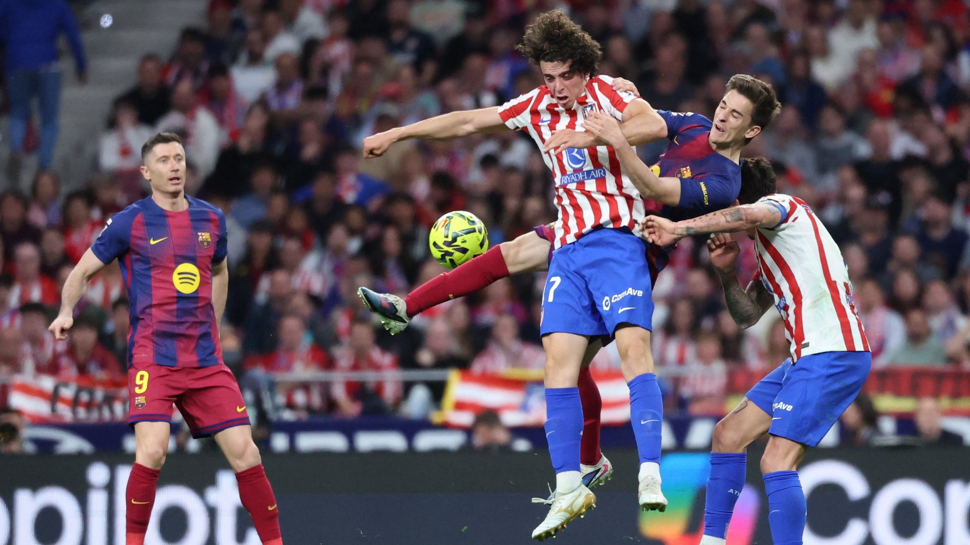 Polémica del VAR en el partido Atlético Madrid vs. Barcelona