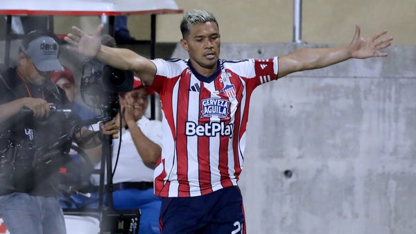 Teo abrió el marcador de Junior ante Palmeiras con un penal