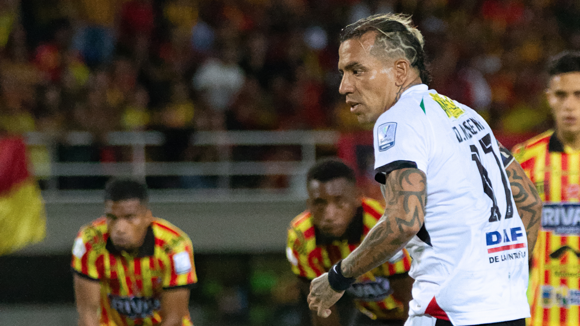 Dayro Moreno intentó marcar un golazo en Pereira vs. Once Caldas - VizzorImage