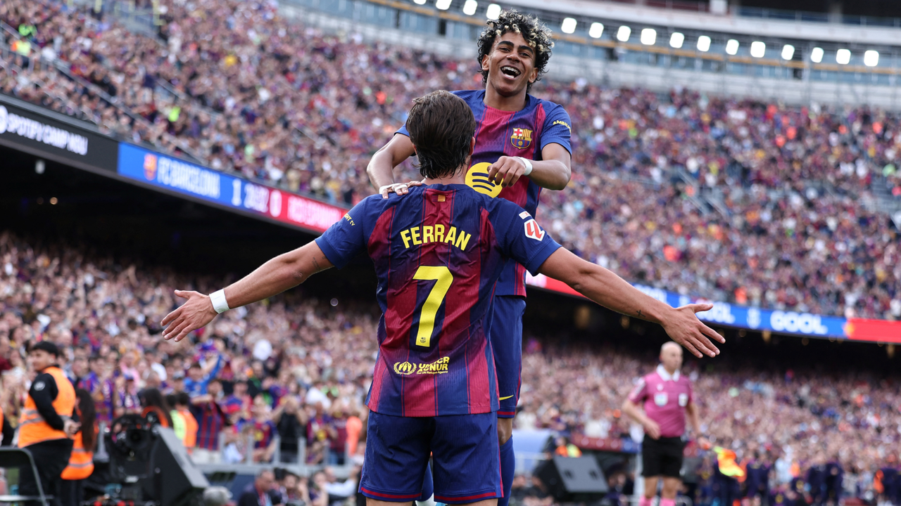 Barcelona goleó a Espanyol y acaricia el título en LaLiga de España