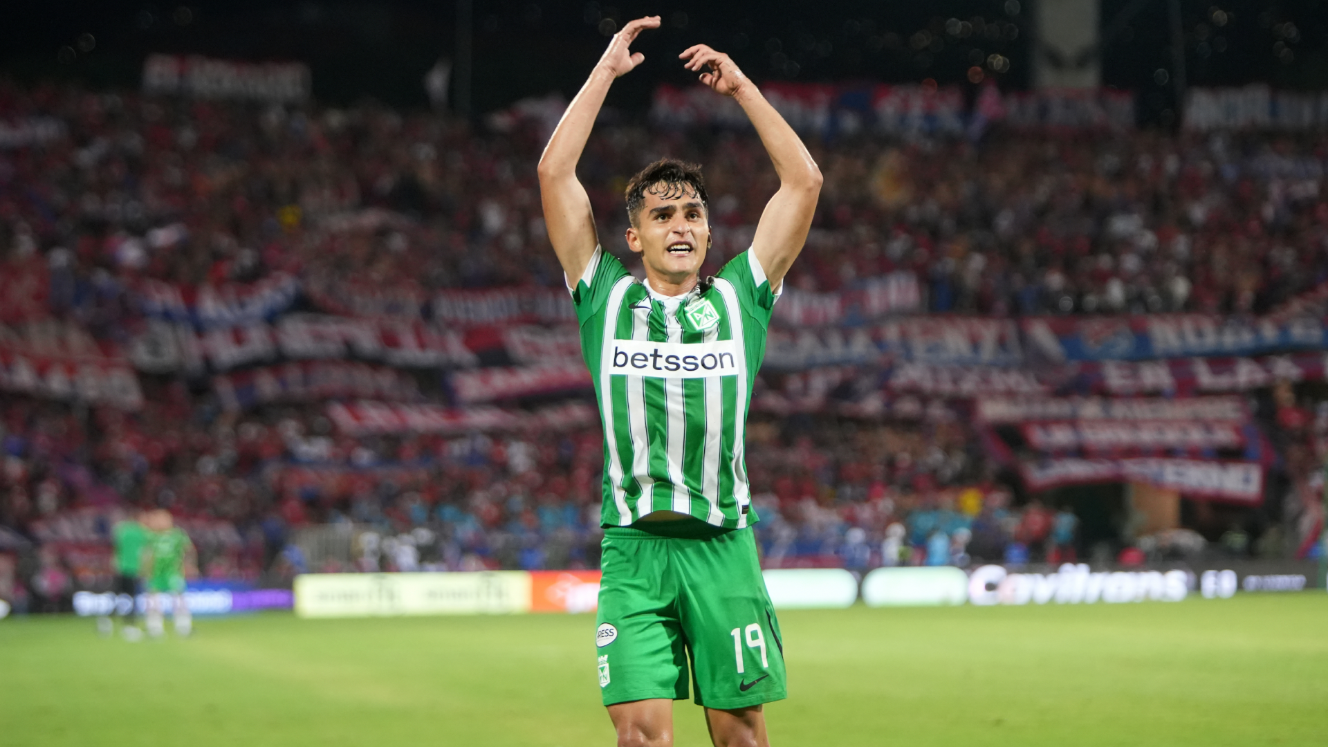 Rengifo reveló las claves de la remontada de Nacional a Medellín - VizzorImage