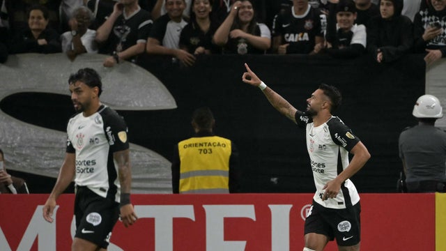Corinthians venció a Santa Fe en Brasil