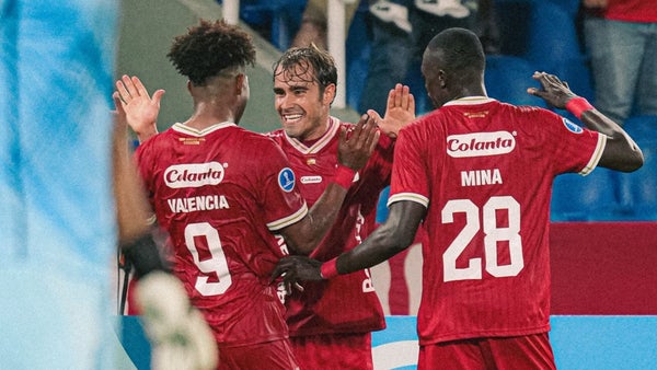 América de Cali sufrió, pero le remontó a Alianza por Sudamericana