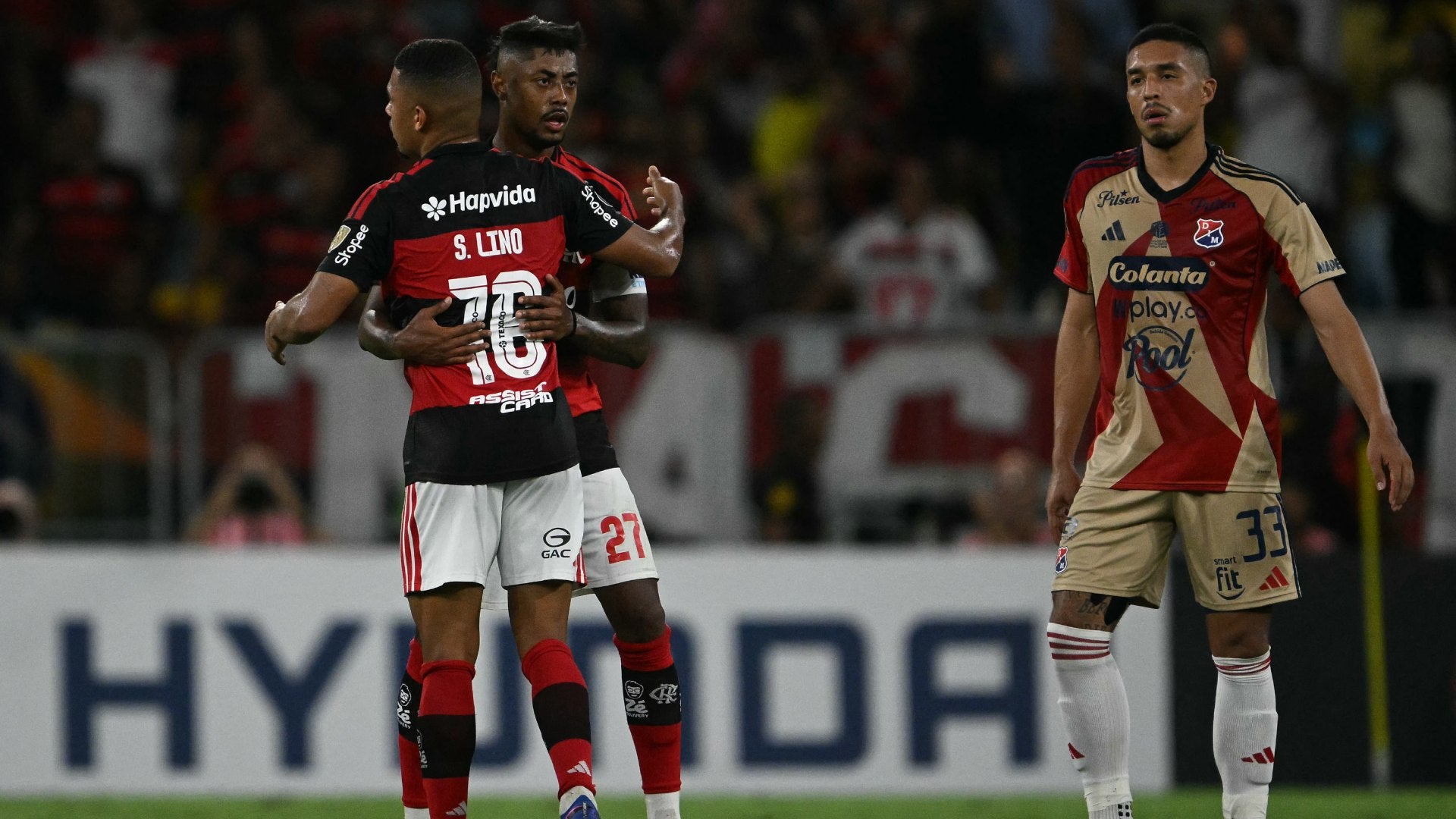 Mira el segundo gol de Flamengo ante Medellín