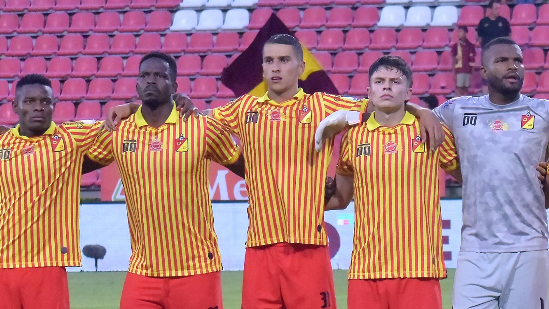 Deportivo Pereira pidió penal por esta jugada vs. Deportes Tolima - VizzorImage