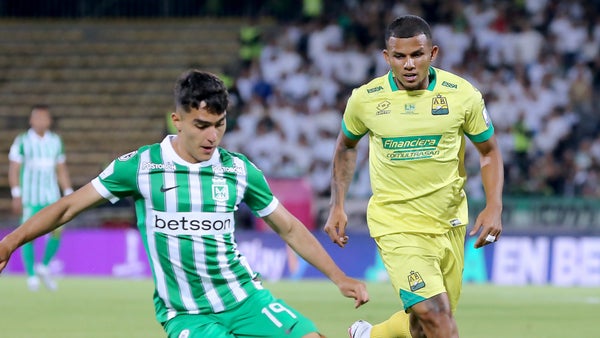 Nacional es una máquina: tres atajadas salvaron a Bucaramanga