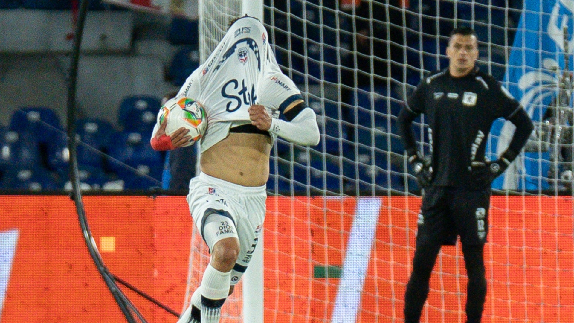 Jorge Soto opinó del gesto de 'fantasma' de Andrés Arroyo a América de Cali - VizzorImage