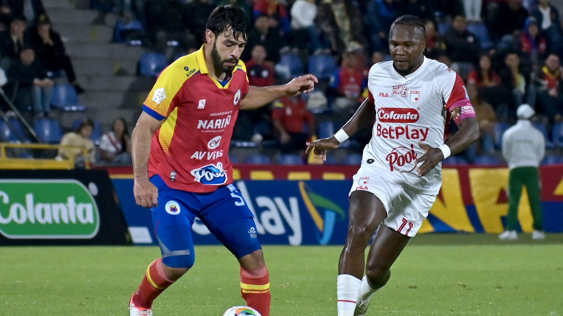 Pasto casi anota autogol