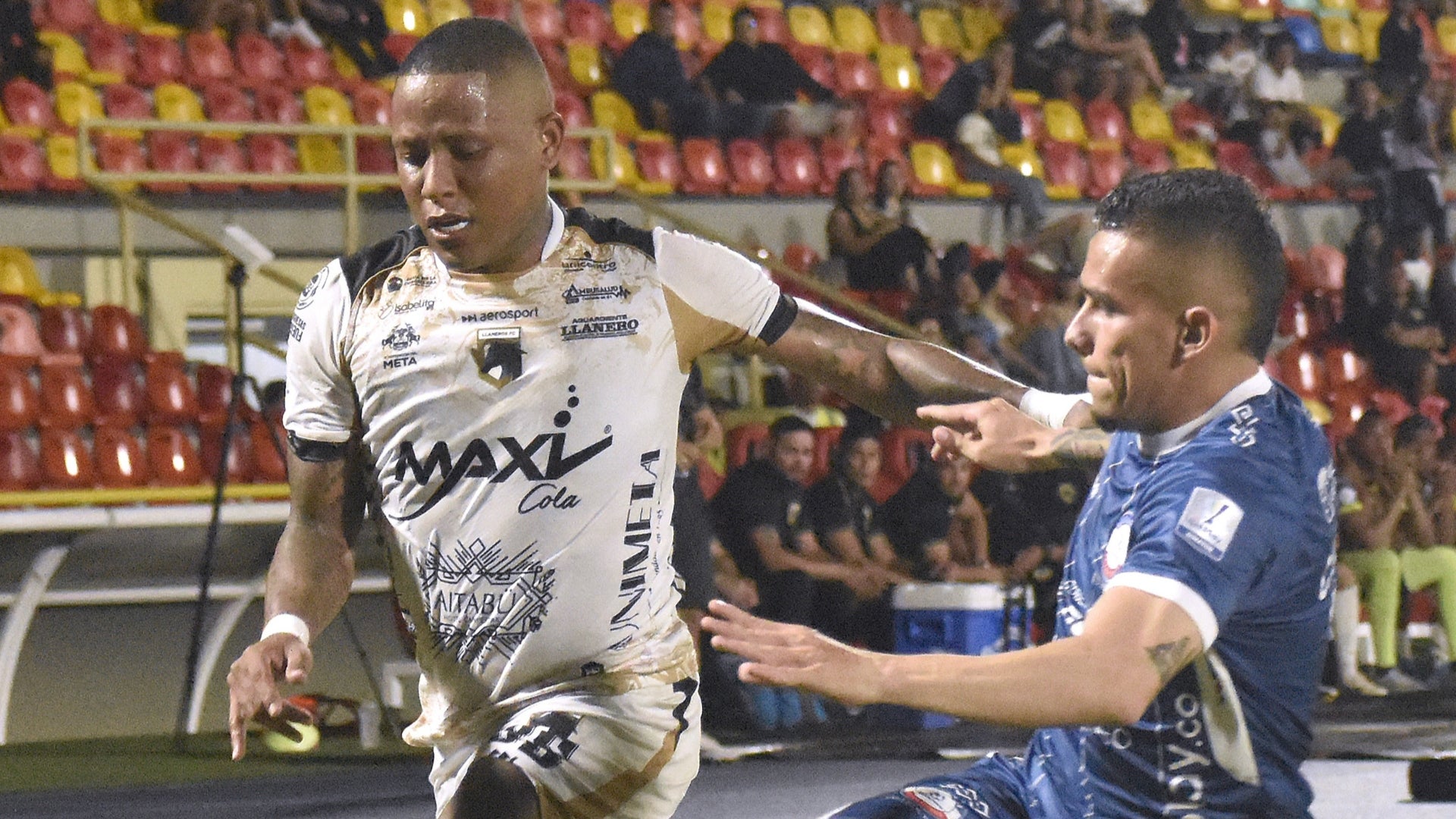 Llaneros dominó, pero no pudo romper el empate ante Alianza Valledupar - VizzorImage