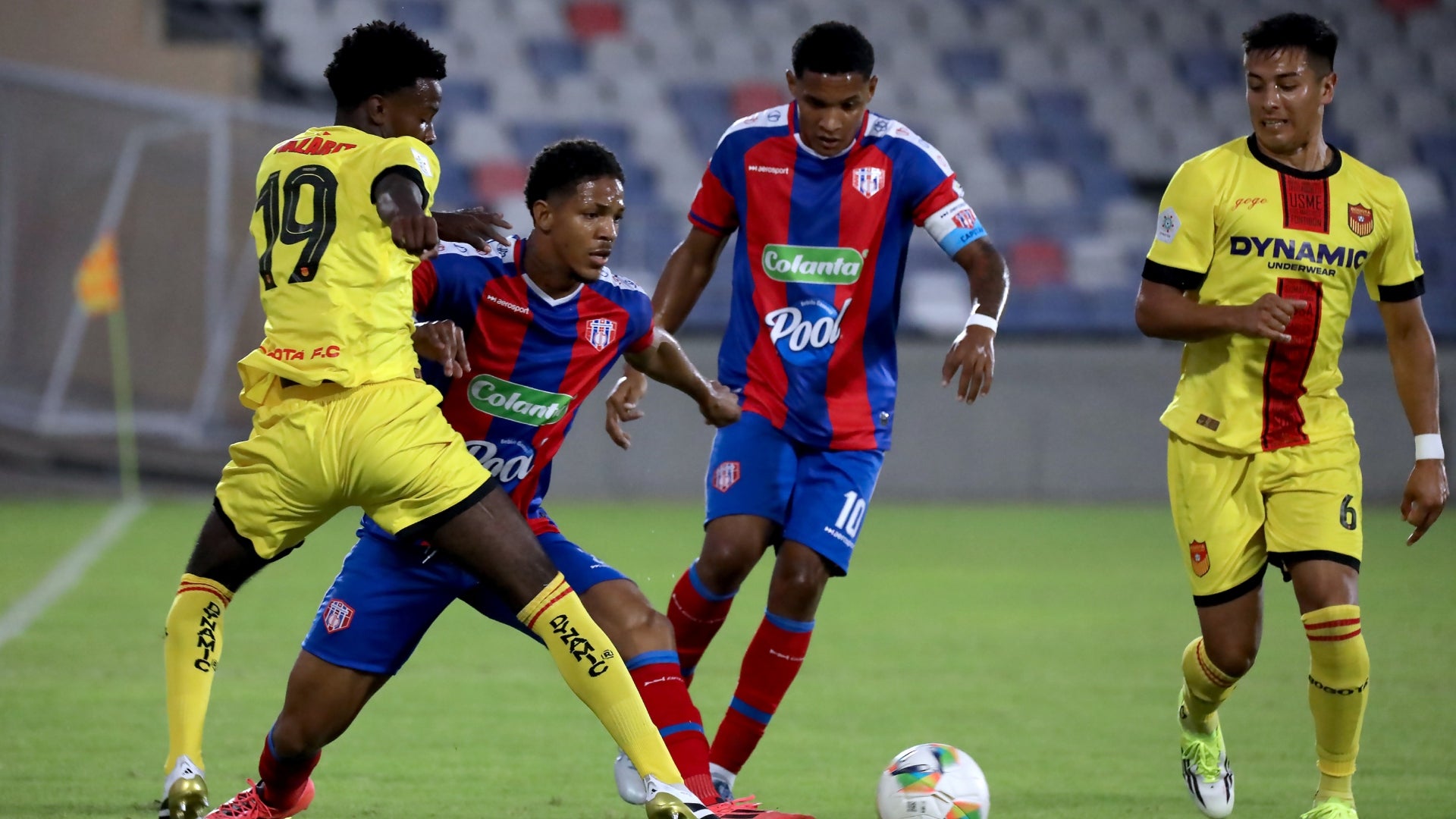 Unión Magdalena perdonó el gol abajo del arco de Bogotá FC - VizzorImage