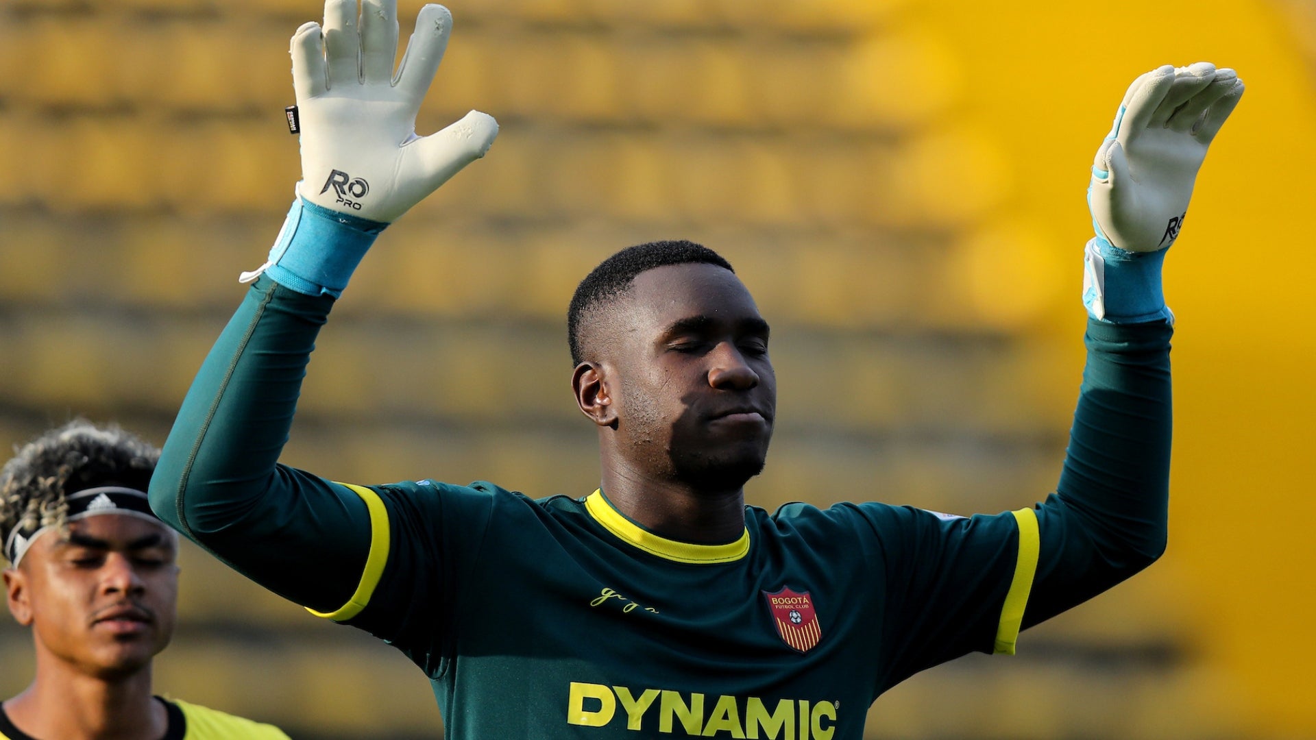 Portero de Bogotá evitó dos goles más de Unión Magdalena - VizzorImage