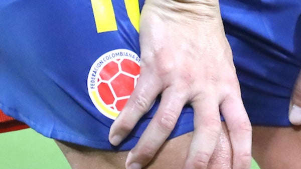 Copa Mundial de la FIFA™: jugador de Colombia preocupa por lesión