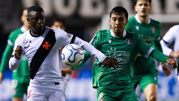 Insólito autogol en Copa Sudamericana le da la vuelta al mundo