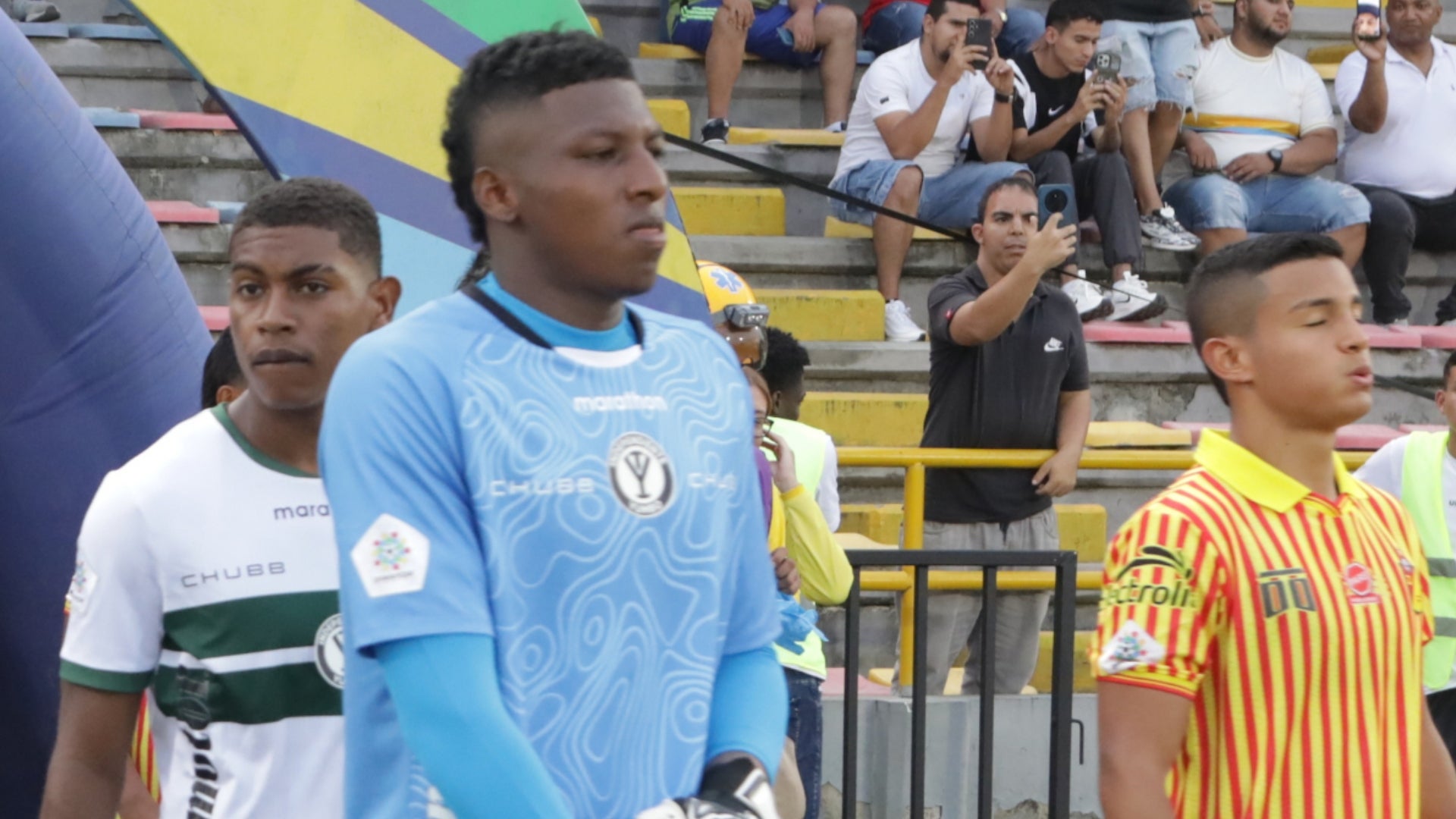 Pereira le empató a Independiente Yumbo por blooper del portero Mena - VizzorImage