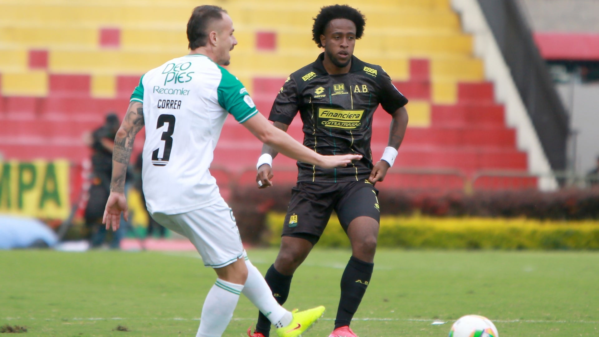 Bucaramanga metió presión a Cali_ así quedó el grupo de Copa BetPlay - VizzorImage