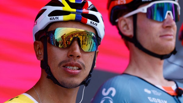 Giro de Italia 2026 arrancó con drama y tres colombianos listos para brillar