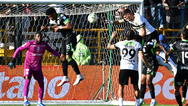 Insólito autogol le da el empate parcial a Nacional ante Inter Bogotá