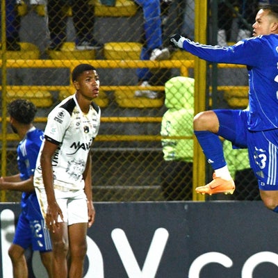 Millonarios debutó con victoria ante Llaneros en los últimos minutos