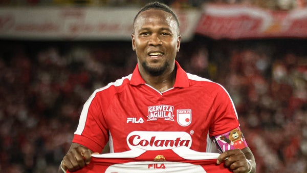 Hugo Rodallega llegó a 300 goles con joya ante América