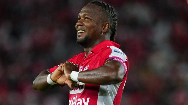 Santa Fe clasificó a semifinales con hat-trick de Hugo Rodallega
