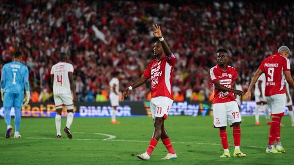 Santa Fe castigó a América y los números explican el 4-0
