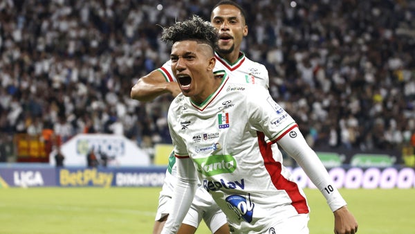 Once Caldas casi le empata la serie a Junior con una volea agónica
