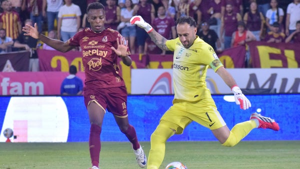 Ospina, gran figura de Nacional: nuevo paradón negó gol de Tolima