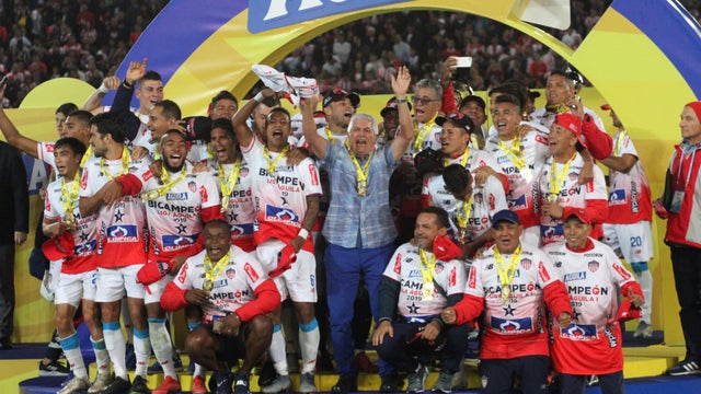 Campeón con Junior anuncia su retiro