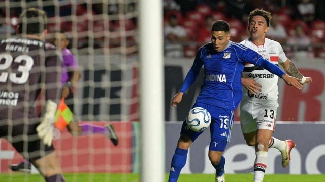Millonarios se devoró el gol ante Sao Paulo, debajo del arco - AFP