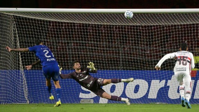 Bustos habló de Contreras tras el empate ante Sao Paulo