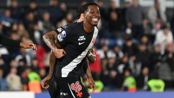 Carlos Cuesta mete presión a Lorenzo con un golazo por Sudamericana Carlos Cuesta mete presión a Lorenzo con un golazo por Sudamericana