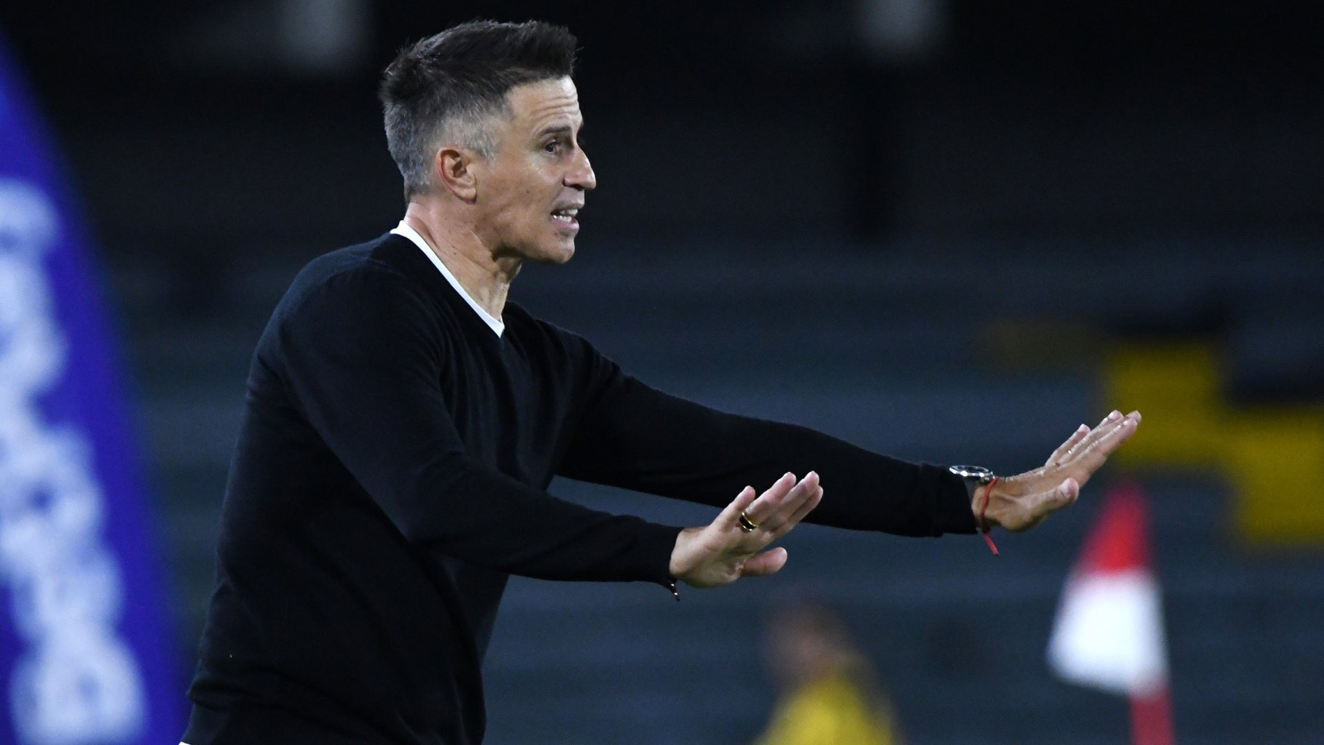 Peirano reveló qué decisiones tomará con el plantel de Bucaramanga - VizzorImage