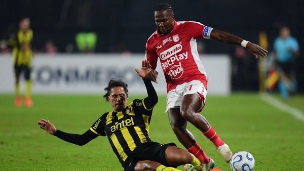 Santa Fe venció a Peñarol, pero no le alcanzó: jugará Sudamericana Santa Fe venció a Peñarol, pero no le alcanzó: jugará Sudamericana