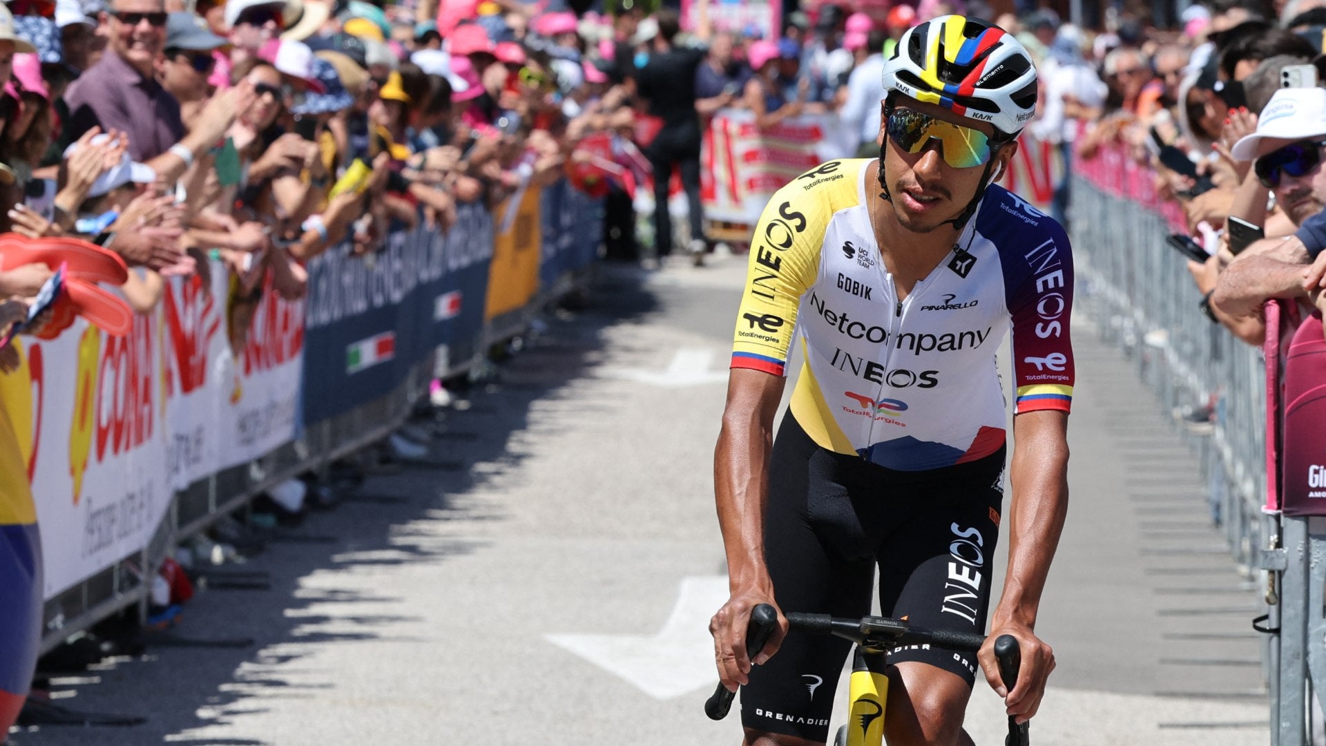 Egan Bernal resiste tras la etapa 18 del Giro de Italia